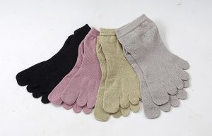 ถุงเท้ากระดาษ Washi Five Fingers Socks แบบสั้น มีให้เลือกหลายสี