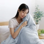 ผ้าห่มเย็น Tororon Ice Blanket สลับห่มได้ 2 ด้าน ด้านเย็น กับ ด้านนุ่มละมุน